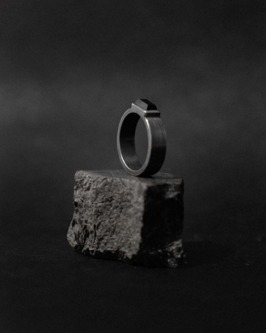 be yourself in the rawest, purest, most naked way ___be bold, be brave, be whoever you want to be while wearing this oxidized matte sterling silver ring mixed with 4 x 9 mm onyx stone.