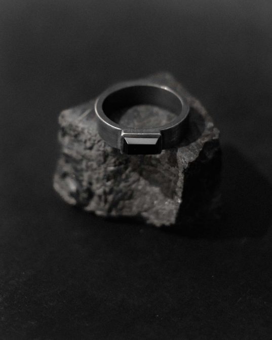 be yourself in the rawest, purest, most naked way ___be bold, be brave, be whoever you want to be while wearing this oxidized matte sterling silver ring mixed with 4 x 9 mm onyx stone.