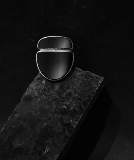 trust us ___two stones are better than one. this ring is for the whimsical woman with a fashion-forward bend. made from two different size and form onyx that's almost meeting in the center, noding to two characters that's together became a unique union.