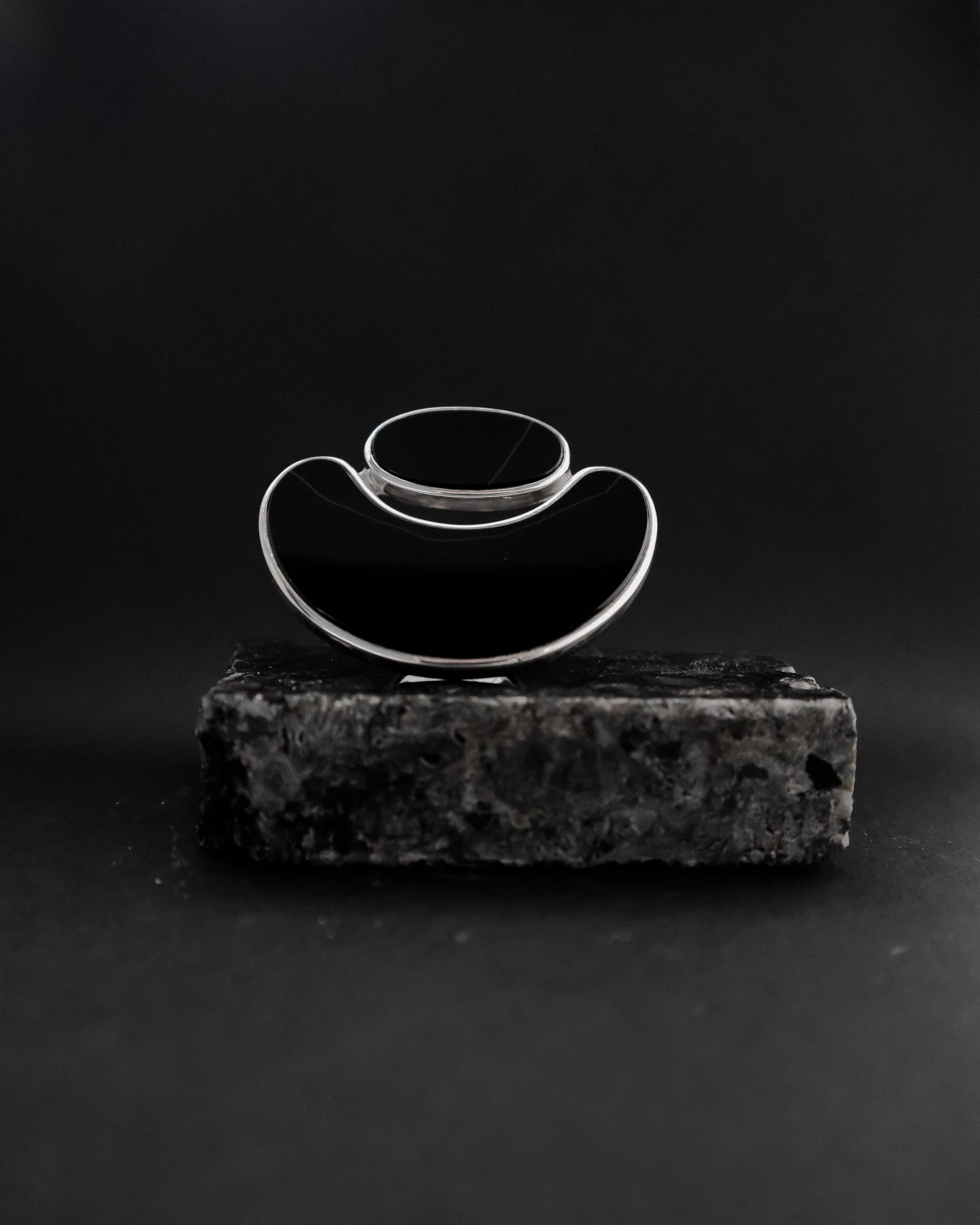 100621 ___large two-piece onyx silver ring - RO STUDIO